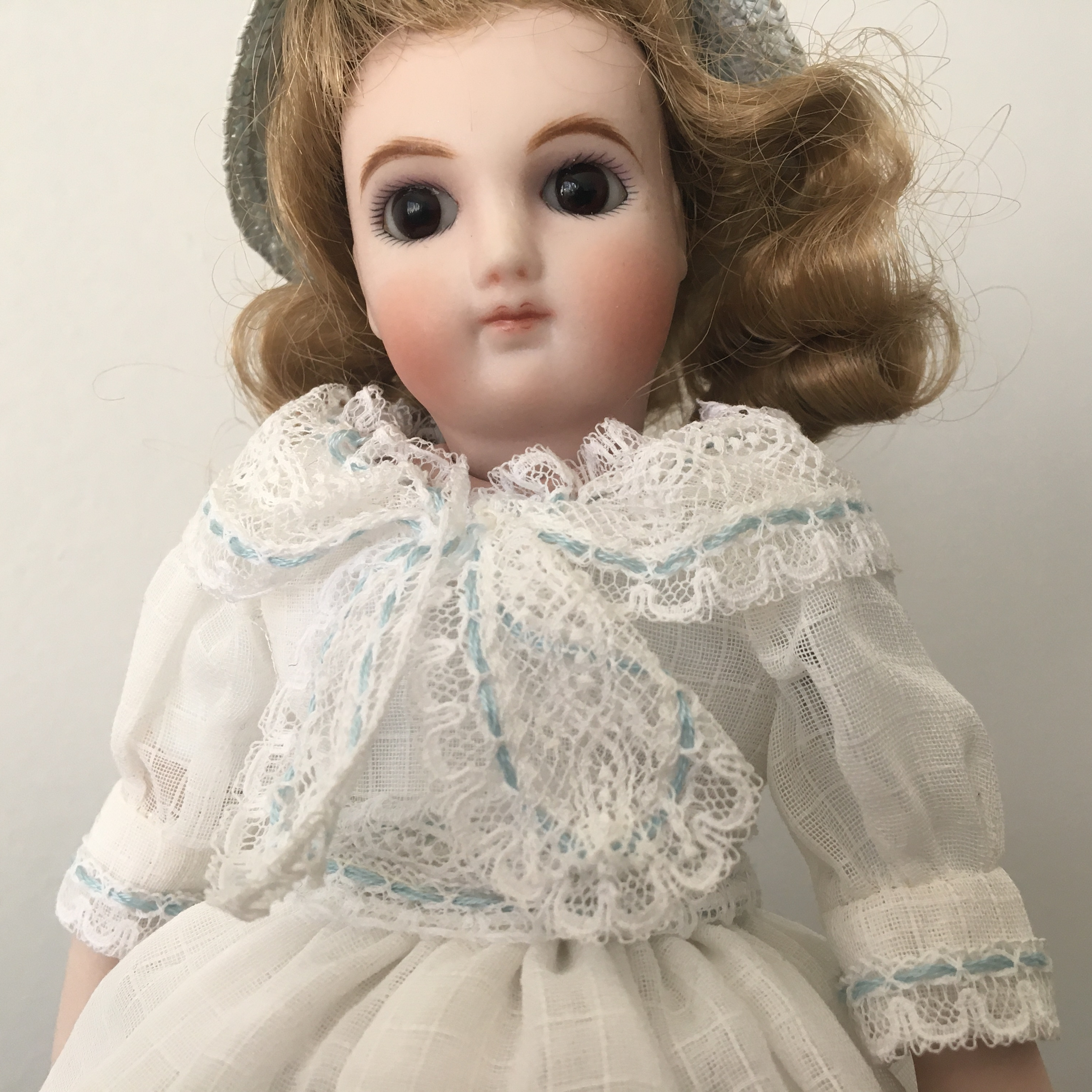 Fashion Doll Detail 1